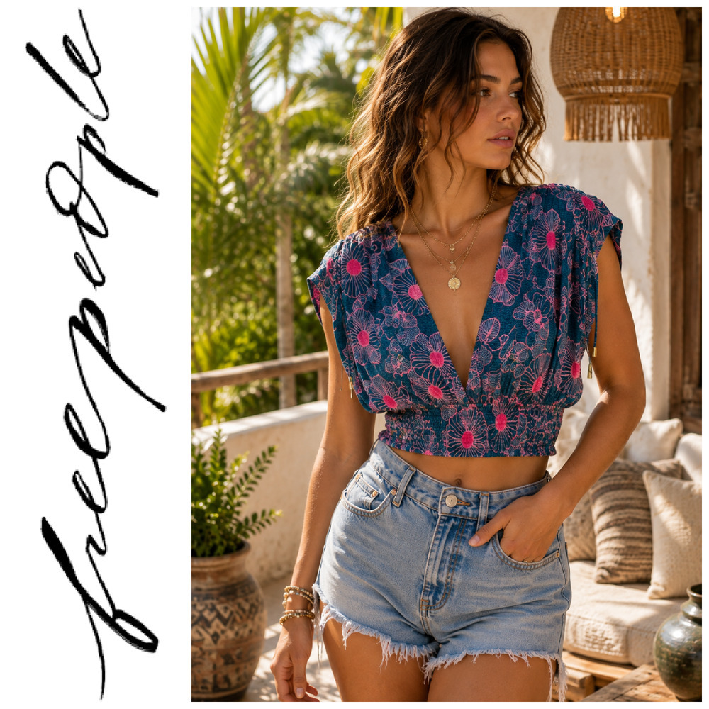 NWT Free People Sz L Darcy Super V Printed Crop Blouse Smocked Boho Top Floral